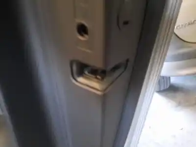 Автозапчастина б/у замок заднього правого дверя для AUDI A6 C6 (4F2) 2.0 TDI Посилання на OEM IAM   