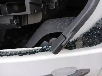 Peça sobressalente para automóvel em segunda mão motor do limpador traseiro por opel combo e tour / life (k9) 1.5 referências oem iam 