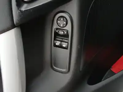 Pièce détachée automobile d'occasion commande de lève vitre avant gauche pour citroen c3 ii (sc_) 1.4 hdi 70 (sc8hzc, sc8hr0, sc8hp4) références oem iam   