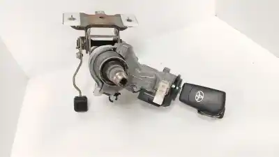 Автозапчастина б/у СТАРТЕР для TOYOTA YARIS (_P13_)  Посилання на OEM IAM 8978202010 6253440000 R5N61711