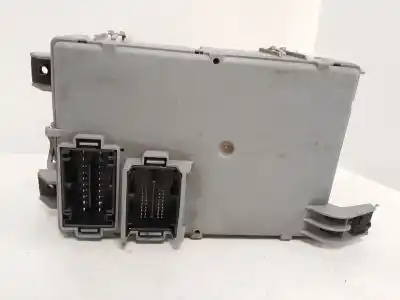 Peça sobressalente para automóvel em segunda mão caixa de fusíveis e relés por ford ka (ru8) 1.2 referências oem iam 00517935210  