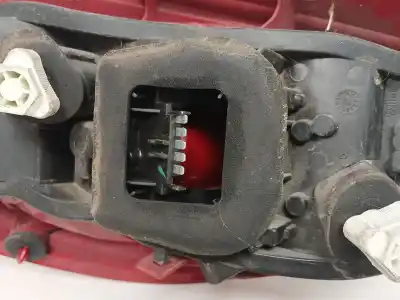 Автозапчастина б/у правий ліхтар для opel corsa d (s07) 1.3 cdti (l08, l68) посилання на oem iam 13186351 89038961a 