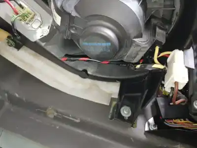 Автозапчастина б/у тепловий двигун для land rover discovery iv (l319) 3.0 td 4x4 посилання на oem iam   