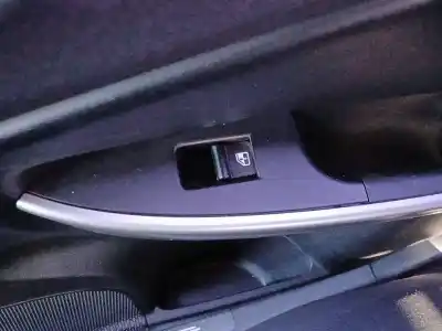 Second-hand car spare part Rear Right Power Window Switch for ALFA ROMEO GIULIETTA (940_) 2.0 JTDM (940FXE1A, 940FXG11) OEM IAM references   