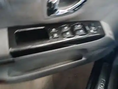 Gebrauchtes Autoersatzteil fensterschalter vorne links zum kia sorento i (jc) 2.5 crdi oem-iam-referenzen 