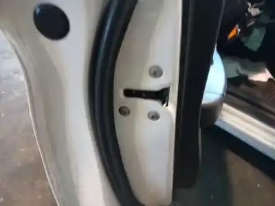 Second-hand car spare part left front door lock for hyundai i40 i (vf) 1.7 crdi oem iam references 