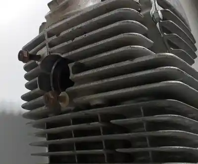 Pièce détachée automobile d'occasion moteur complet pour derbi senda 125 senda 125 r références oem iam honda jd09e  68443