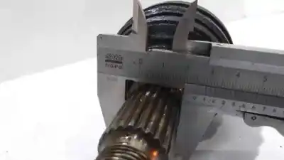 Second-hand car spare part front left transmission for renault clio iii exception oem iam references 8200499585  47268