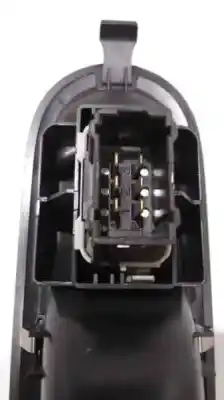 Second-hand car spare part right front power window switch for renault clio iii exception oem iam references 8200356517b  47274