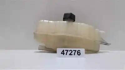 Second-hand car spare part coolant expansion tank for renault clio iii exception oem iam references 8200304083