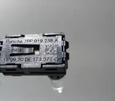 Автозапчастина б/у внутрішне світло для porsche cayenne (typ 92aa) gts посилання на oem iam 7pp919238a  66617