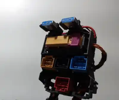 Second-hand car spare part fuse box unit for audi q5 (8r) 2.0 tdi (125kw) oem iam references   64812