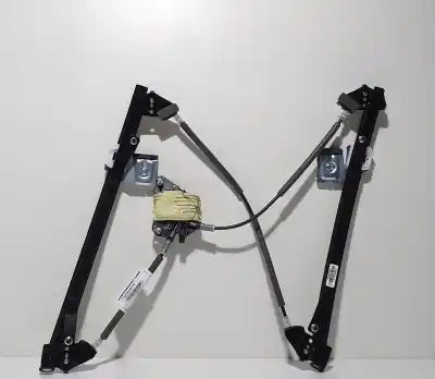 Pièce détachée automobile d'occasion LÉVE GLACE AVANT DROIT pour VOLKSWAGEN POLO (9N3)  Références OEM IAM 106232816  58669