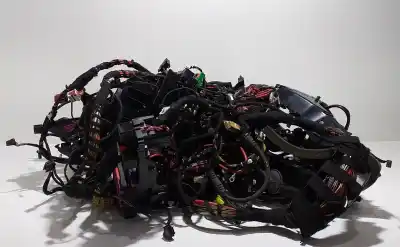 Pièce détachée automobile d'occasion BOÎTES À FUSIBLES pour AUDI A5 COUPE (8T)  Références OEM IAM   54895