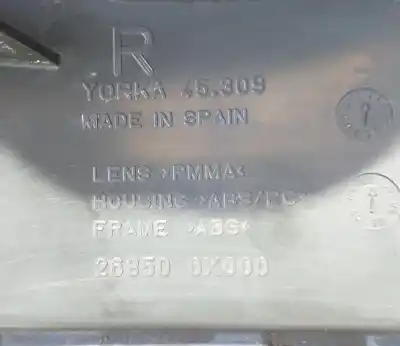 Pièce détachée automobile d'occasion feu arrière droit pour nissan terrano/terrano.ii (r20) comfort références oem iam 268500x000  71881