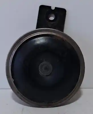 Second-hand car spare part horn for yamaha x-max x-max 125 momodesign (se54) oem iam references e3g2e