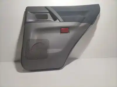 Автозапчастина б/у обликка задніх правіх дверей для mitsubishi montero (v60/v70) 3.2 di-d avance посилання на oem iam mr391156