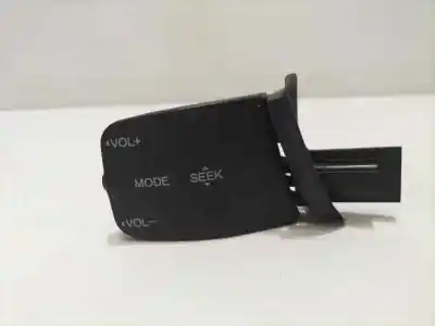 Peça sobressalente para automóvel em segunda mão comandos do volante por ford focus berlina (cap) ghia referências oem iam 758709