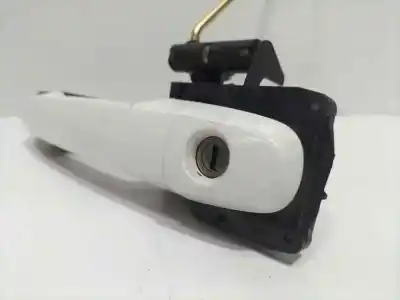 Pezzo di ricambio per auto di seconda mano maniglia esterna anteriore sinistra per toyota corolla (e12) 2.0 d-4d linea sol berlina riferimenti oem iam 6921112220c2  83635