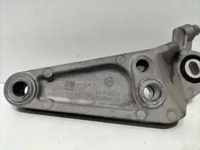 Second-hand car spare part engine support for opel corsa e selective oem iam references 13130723  84805