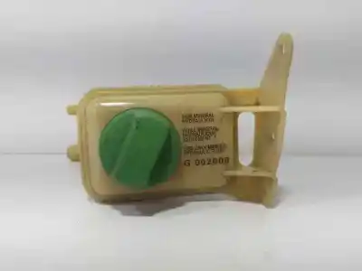 Pièce détachée automobile d'occasion RÉSERVOIR DE LIQUIDE DE DIRECTION ASSISTÉE pour VOLKSWAGEN PASSAT BERLINA (3B3)  Références OEM IAM 8D0422373C  86653