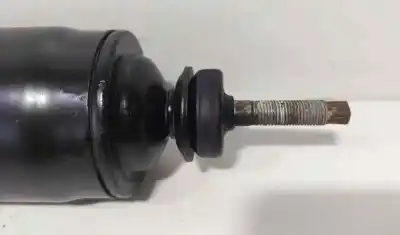 Second-hand car spare part front shock absorber set for mitsubishi montero (v20/v40) 2500 td gl oem iam references 4d56  87031