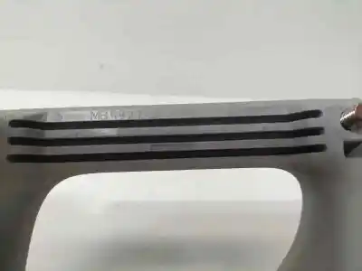 Pezzo di ricambio per auto di seconda mano maniglia interna anteriore sinistra per mitsubishi montero (v60/v70) 3.2 di-d avance riferimenti oem iam mb692703  84841