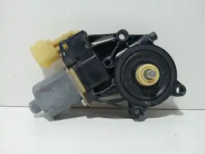İkinci el araba yedek parçası ÖN SOL CAM MOTORU için FORD FIESTA (CB1)  OEM IAM referansları 0130822404  