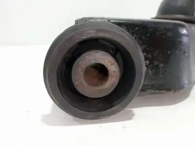 Pezzo di ricambio per auto di seconda mano braccio sospensione inferiore anteriore destro per mitsubishi montero (v60/v70) 3.2 di-d all-four riferimenti oem iam montero (v60/v70) 3.2 di-d glx (3-ptas.) 2001 - 20  