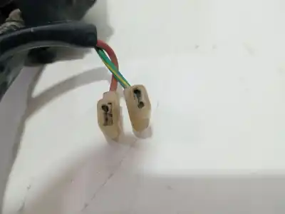 Second-hand car spare part headlights switch for yamaha x-max x-max 125 momodesign (se54) oem iam references x-max 125 momodesign (se54) 2013 - 0 125.0 14cv 0  