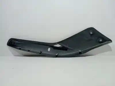 Second-hand car spare part decorative moulding for yamaha x-max x-max 125 momodesign (se54) oem iam references x-max x-max 125 momodesign (se54) 2013 - 0 125.0 1  