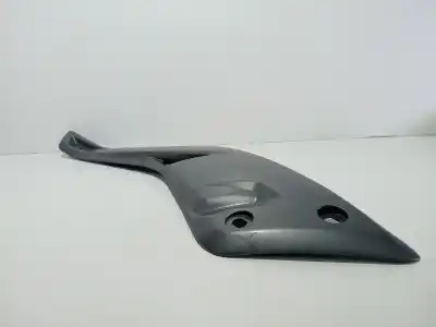 Second-hand car spare part decorative moulding for yamaha x-max x-max 125 momodesign (se54) oem iam references x-max x-max 125 momodesign (se54) 2013 - 0 125.0 1  