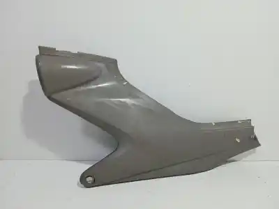Pièce détachée automobile d'occasion enjoliveur pour honda cb hornet cb 600 f hornet (pc34) références oem iam 83700mbzk000