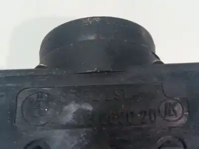 Pezzo di ricambio per auto di seconda mano interruttore per land rover range rover iii (l322) 4.4 4x4 riferimenti oem iam 8352291  