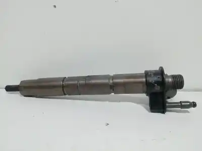 Pezzo di ricambio per auto di seconda mano INIETTORE per BMW SERIE 3 BERLINA (E90) 320d Riferimenti OEM IAM 7797877  