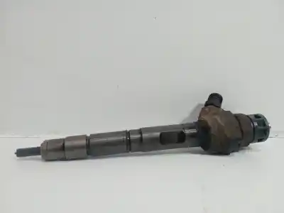 Recambio de automóvil de segunda mano de INYECTOR para AUDI A1 (8X1, 8XK) 2.0 TDI referencias OEM IAM 03L130277J  