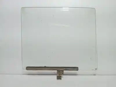 Recambio de automóvil de segunda mano de LUNA DELANTERA IZQUIERDA para SEAT 124 2.0 referencias OEM IAM SEAT 124  