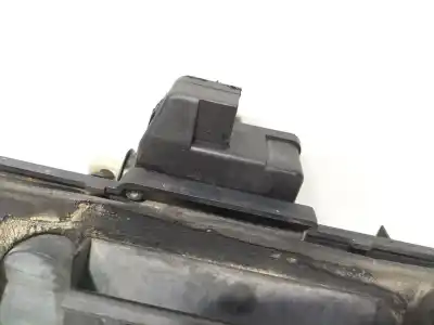 Second-hand car spare part engine cover for toyota corolla (e12) 2.0 d-4d linea sol berlina oem iam references 12611-27010  83592