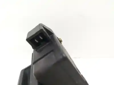 Second-hand car spare part engine cover for toyota corolla (e12) 2.0 d-4d linea sol berlina oem iam references 12611-27010  83592