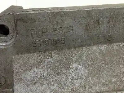 Pezzo di ricambio per auto di seconda mano supporto motore per opel corsa d ´´111 years´´ riferimenti oem iam 55197848  