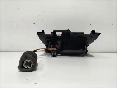 Автозапчастина б/у попільничка для audi a5 (8t3) 2.0 tdi посилання на oem iam 8k0857951  