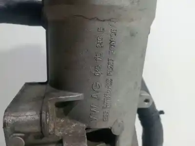 Peça sobressalente para automóvel em segunda mão suporte do filtro de óleo por audi a3 (8p1) 1.6 tdi referências oem iam 045115389  