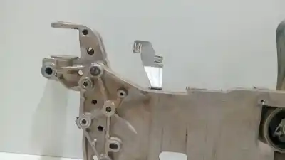 Peça sobressalente para automóvel em segunda mão charrió / suporte de eixo dianteiro por audi a3 (8p1) 1.6 tdi referências oem iam 1k0199313al  