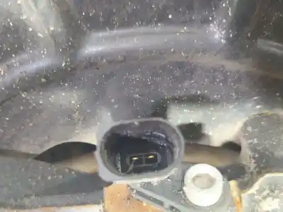 Pezzo di ricambio per auto di seconda mano attacco anteriore destro per audi a3 (8p1) 1.6 tdi riferimenti oem iam 1k0407256t  