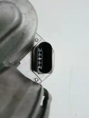 Peça sobressalente para automóvel em segunda mão borboleta de admissão por audi a3 (8p) 2.0 tdi ambiente (dpf) referências oem iam 038128063g  