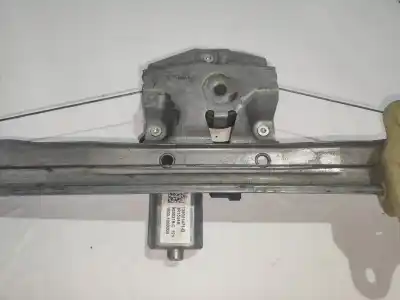 Peça sobressalente para automóvel em segunda mão elevador de vidros traseiro direito por renault clio iv 1.5 dci diesel fap referências oem iam 
