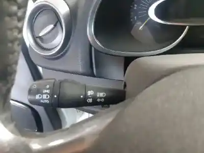 Peça sobressalente para automóvel em segunda mão comutador de luzes por renault clio iv 1.5 dci diesel fap referências oem iam 