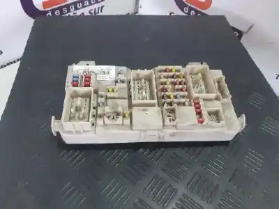 Second-hand car spare part fuse box unit for ford focus lim. (cb4) 1.6 tdci cat oem iam references 8a71512080313