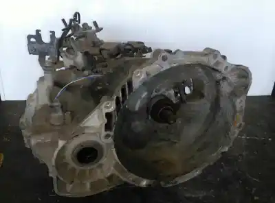 Second-hand car spare part GEARBOX for KIA CARENS  OEM IAM references S620JC  