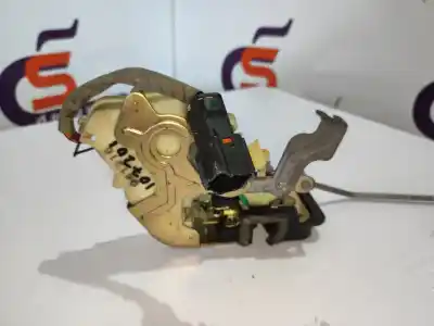 Автозапчастина б/у замок передній праві двері для kia sorento i (jc) 2.5 crdi посилання на oem iam   